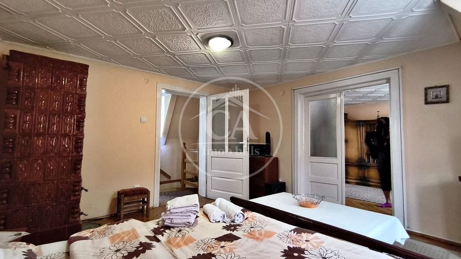 Casa de vânzare cu 7 camere de tip P+M in Sanmartin, Bihor - Poză 14