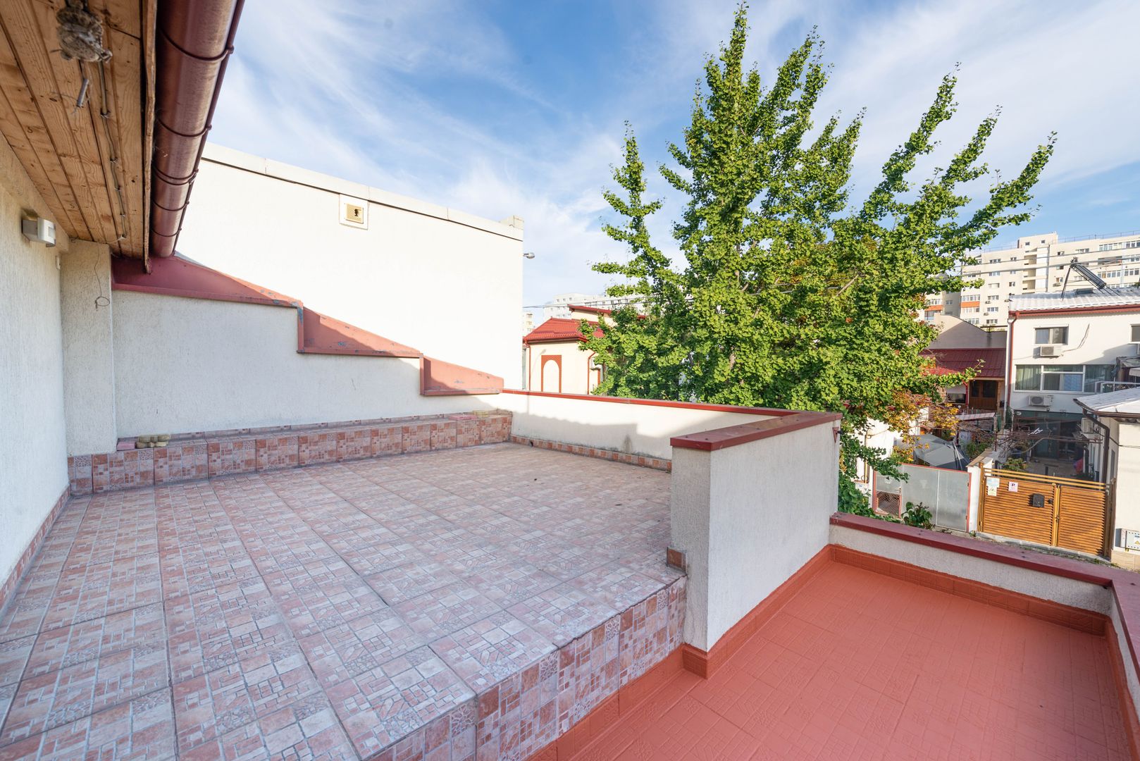 Casa de vanzare, 138 mpu, 244 teren, curte, garaj, Cartierul Domenii - Poză 24