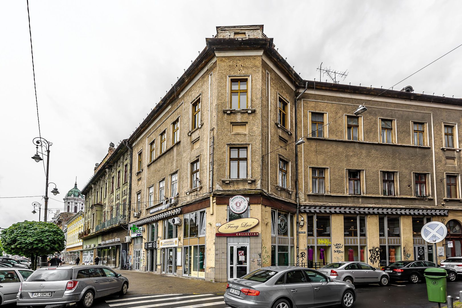 VÂNDUT! Apartament de 138 mp, Revoluției, Arad, - Poză 4