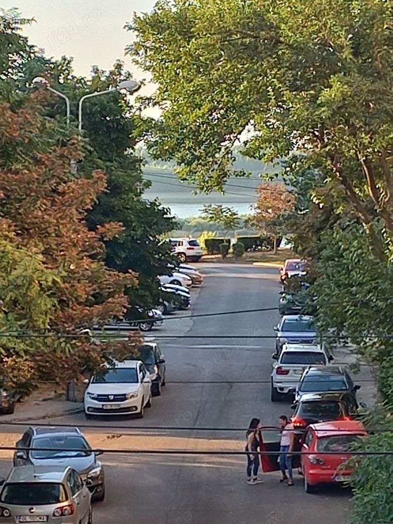 Vand-schimb apartament Mazepa 1 cu casa în Galati - Poză 12