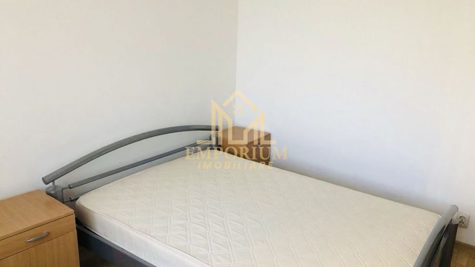 2 camere decomandate, Parcare, Intre Lacuri, zona Lacul 3 - Poză 3