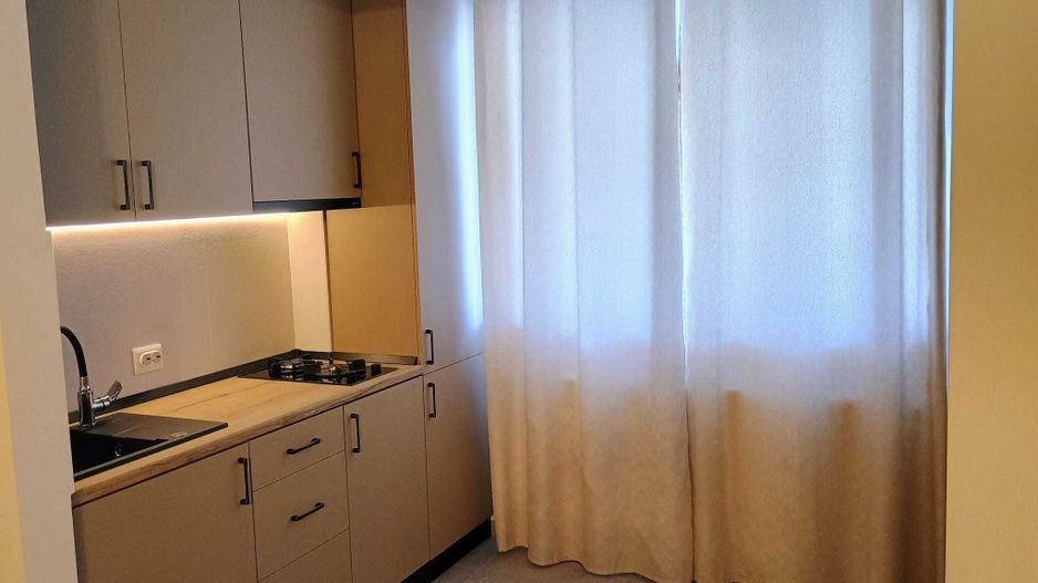 Inchiriere apartament 2 camere Hils Brauner, parcare inclusa - Poză 7