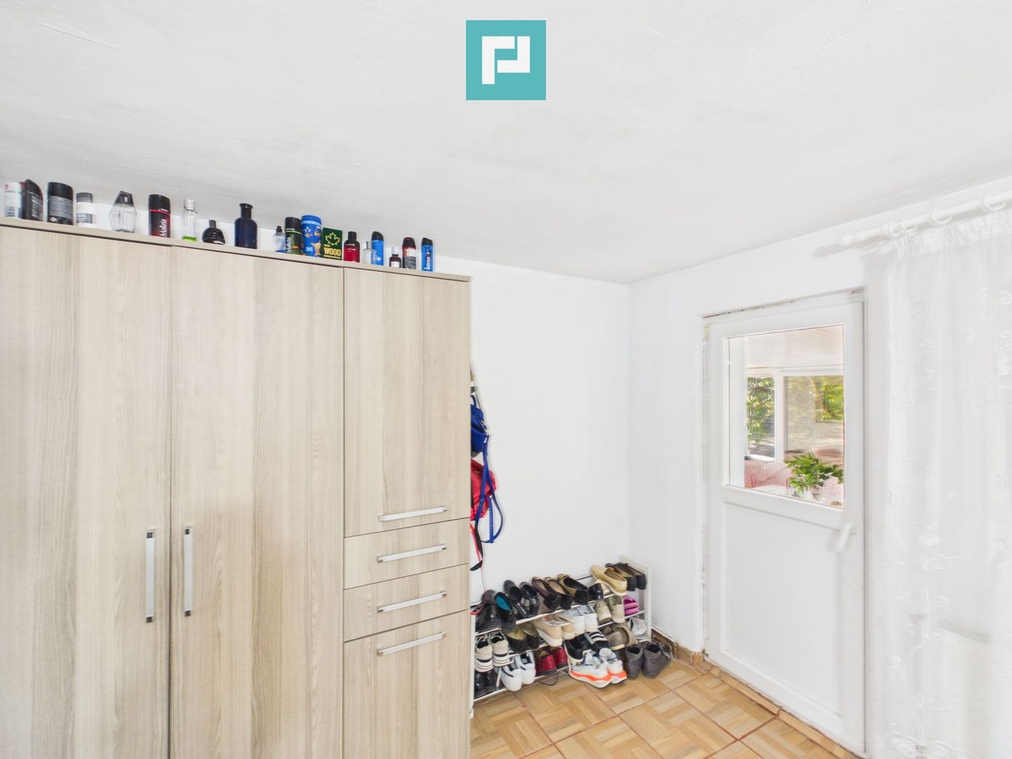 Casă retrasă Pișchia – 4 camere, teren 920 mp - Poză 33