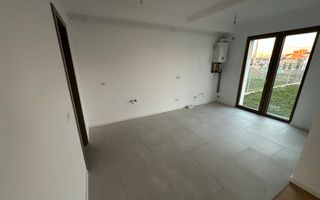 Casa cu 4 camere - Dumbravita - Poză 10