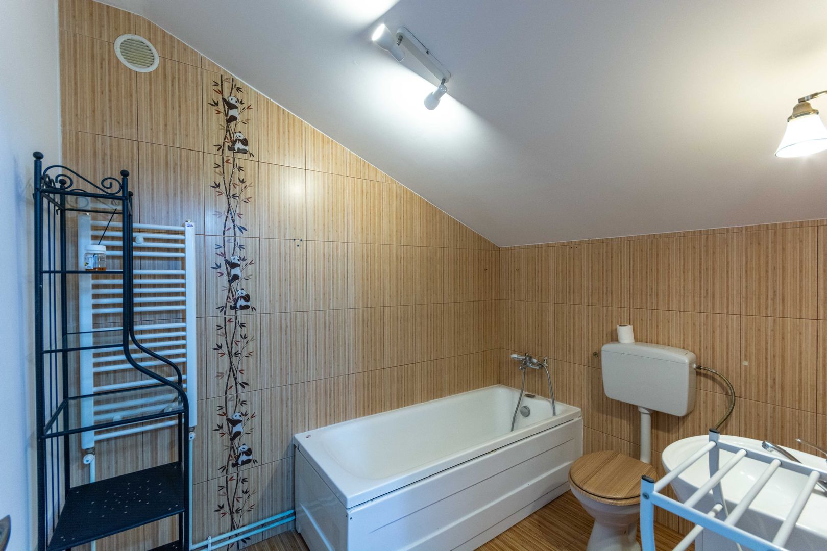 Bucurestii Noi - Chitila Ap 3  camere la curte, terasa, comision 0% - Poză 14