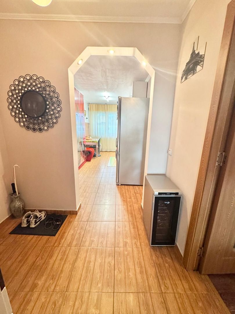 Apartament 3 camere, 64 mp, Nicolae Titulescu, etaj 4 - Poză 2