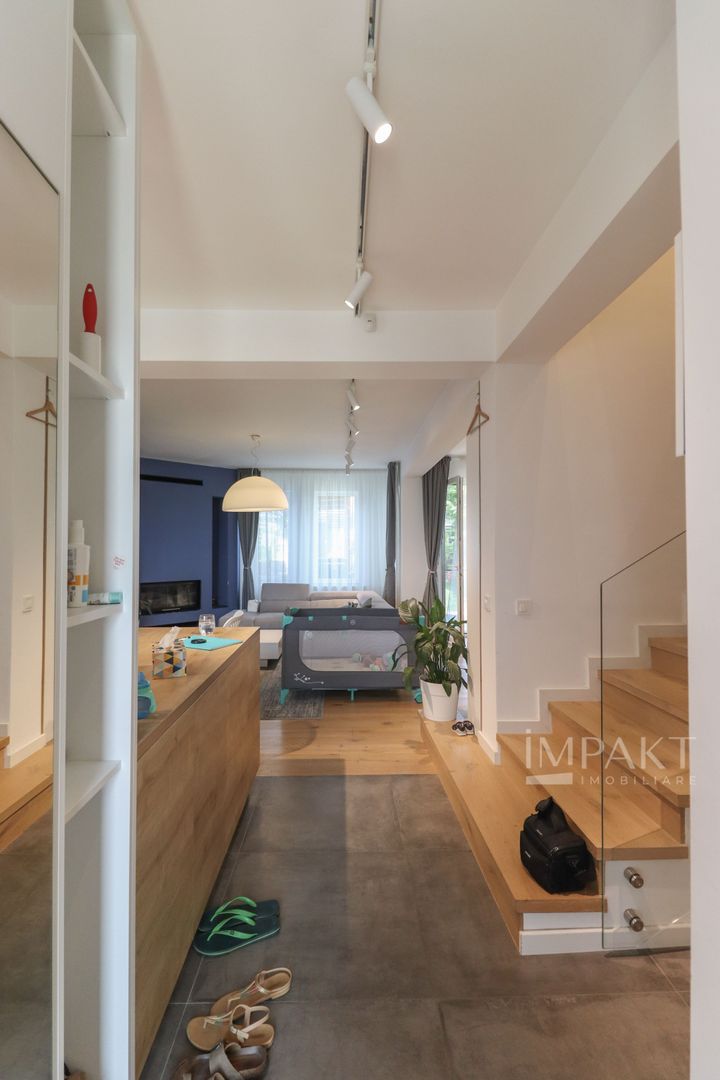 Casa cuplata minunata de vanzare, situata in cartier Voronet! - Poză 4