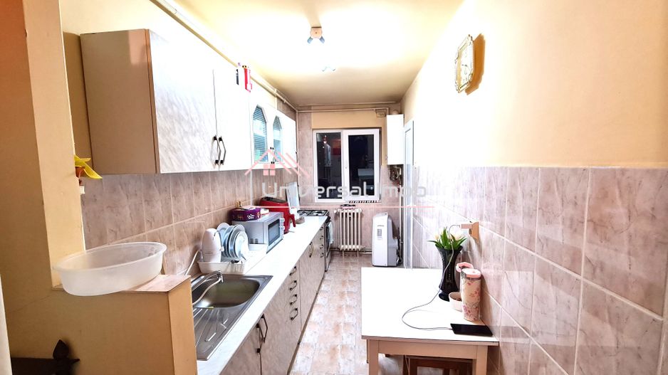 Apartament cu 2 camere decomandate, str. Parang - Poză 12