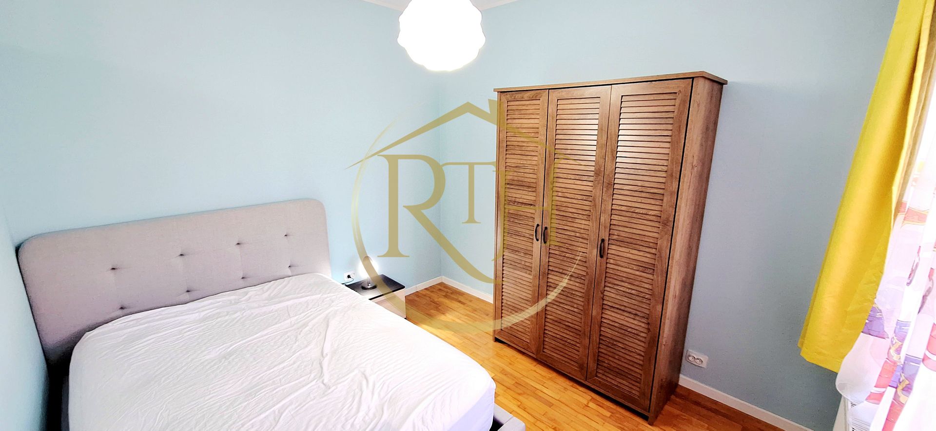 Oferim spre inchiriere un apartament cu 3 camere,modern, zona Spitalul Judetean - Poză 4