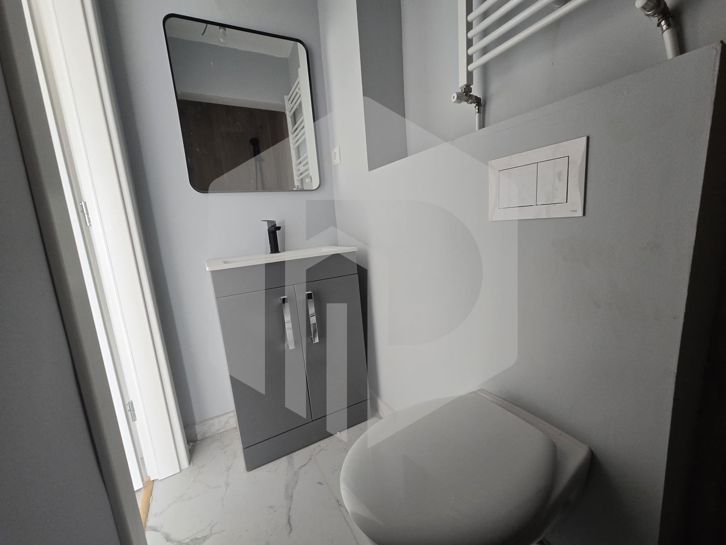 Garsoniere si apartamente la cheie Zona Lazaret - Poză 11