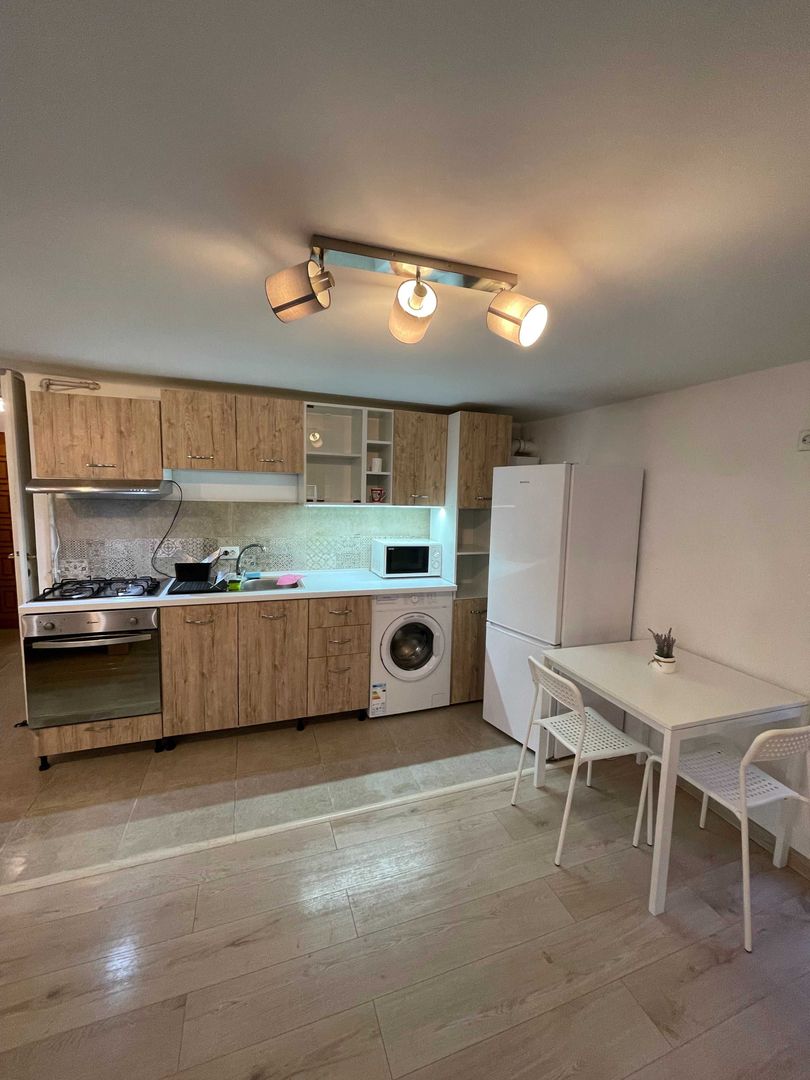 BRASADAS închiriază ap 2 cam in vilă et 1 UNIRII. - Poză 4