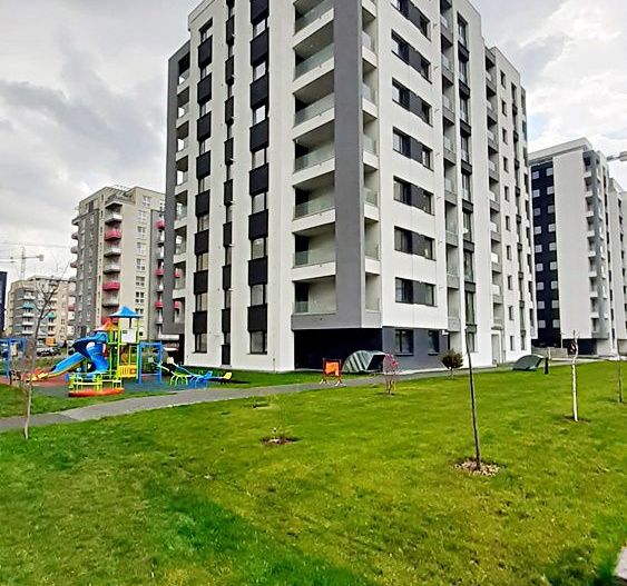 Zona Coresi, garsoniera de 42mp, etaj 1, finalizata, 69900 euro - Poză 2