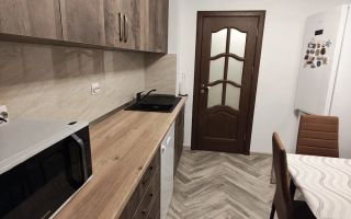 De inchiriat apartament 2 camere Mazepa 1, etaj 5, 450 euro - Poză 1