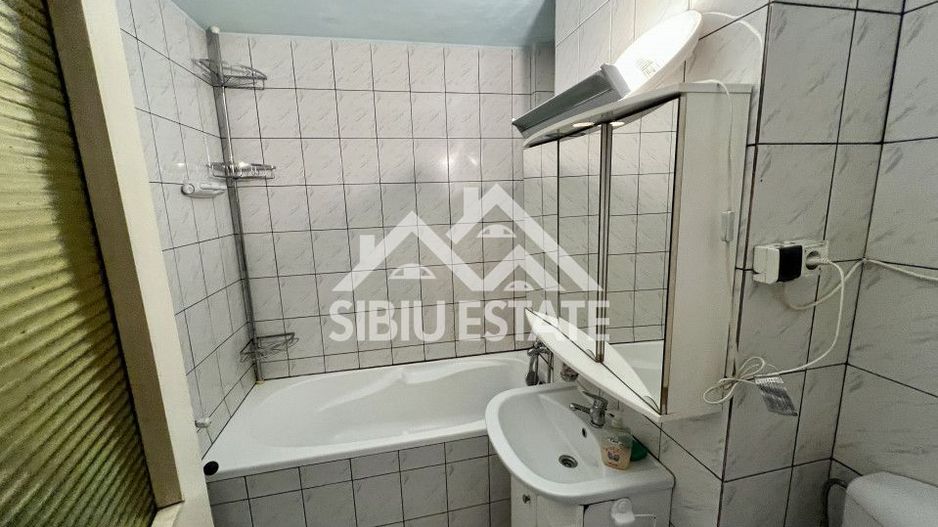 Apartament 4 camere etaj 3 intermediar  str Abatorului/Gara Mare  - Poză 11