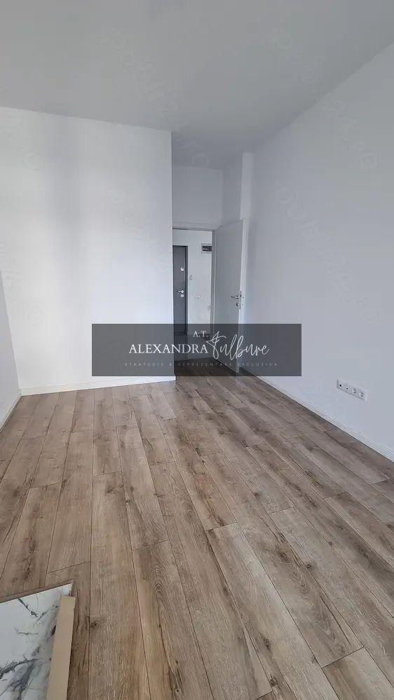 Apartament de vanzare 2 camere, etaj intermediar, terasa, garaj - Poză 2