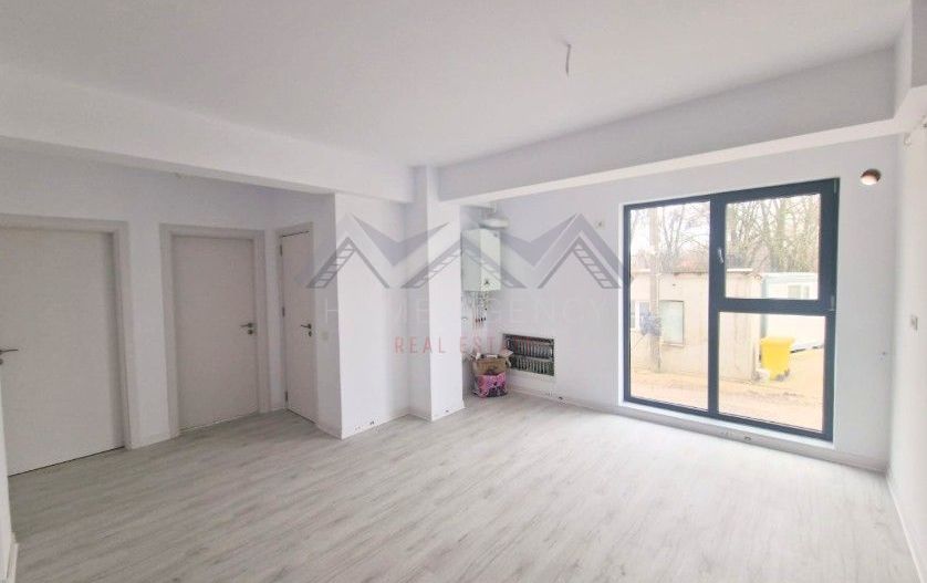 Apartament 3 camere, terasă 31 mp Otopeni central | parcare, comision 0 - Poză 3