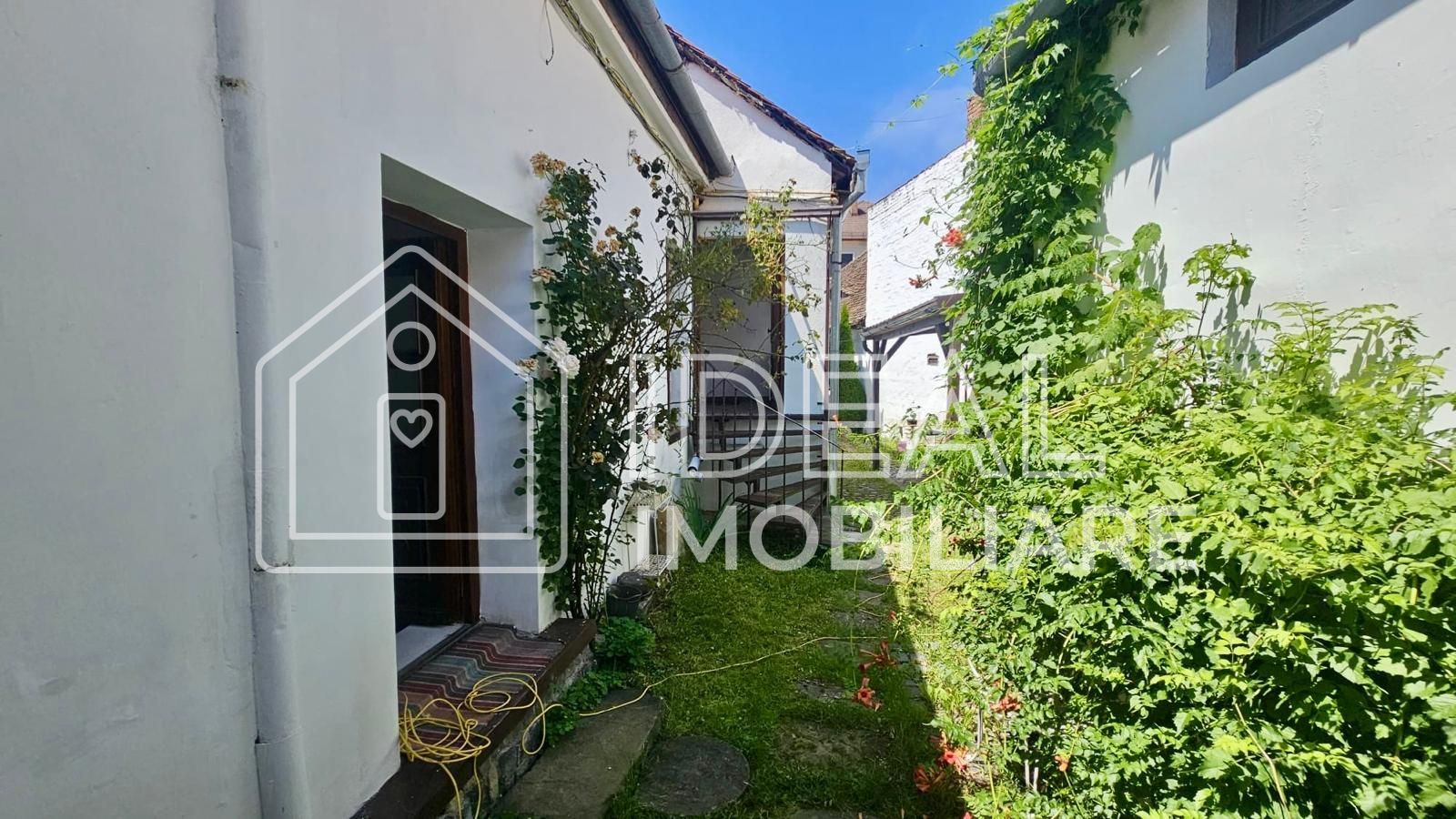 Imobil cu 2 corpuri independente | Zona Ultracentrală - Poză 2