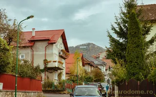 Casa renovata, mobilata si utilata complet - Poză 31