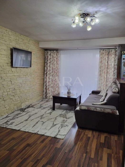 Apartament 3 camere, zona Eroilor, Florești - 79 mp - Poză 2