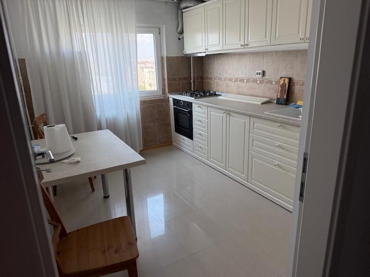 Vanzare Apartament 3 camere, 70 mp, etaj 10/11,  parcare ADP – Sebastian - Poză 1