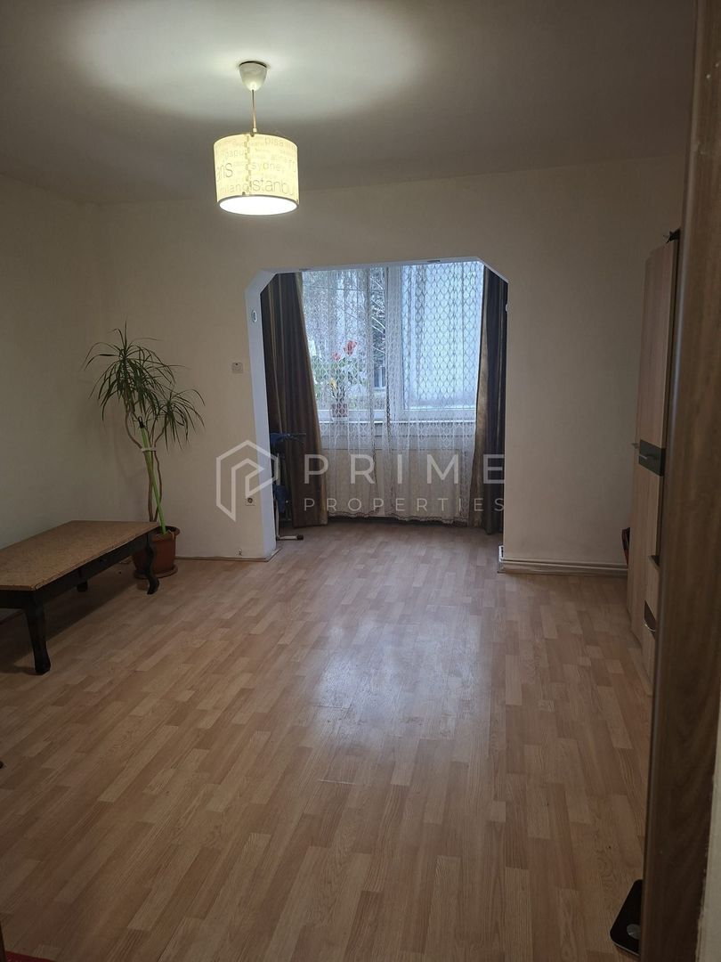Apartament decomandat cu 3 camere Dambu Pietros - Poză 4