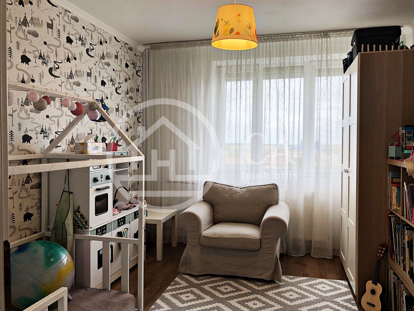 Apartament cu 3 camere de vanzare in Rogerius, Oradea - Poză 6