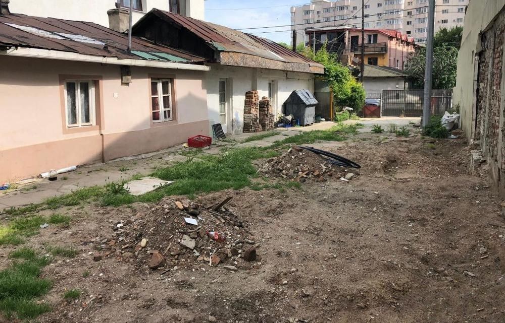URGENT!, TEREN CU AUTORIZATIE DE CONSTRUCTIE PENTRU VILA, NEGOCIABIL - Poză 2