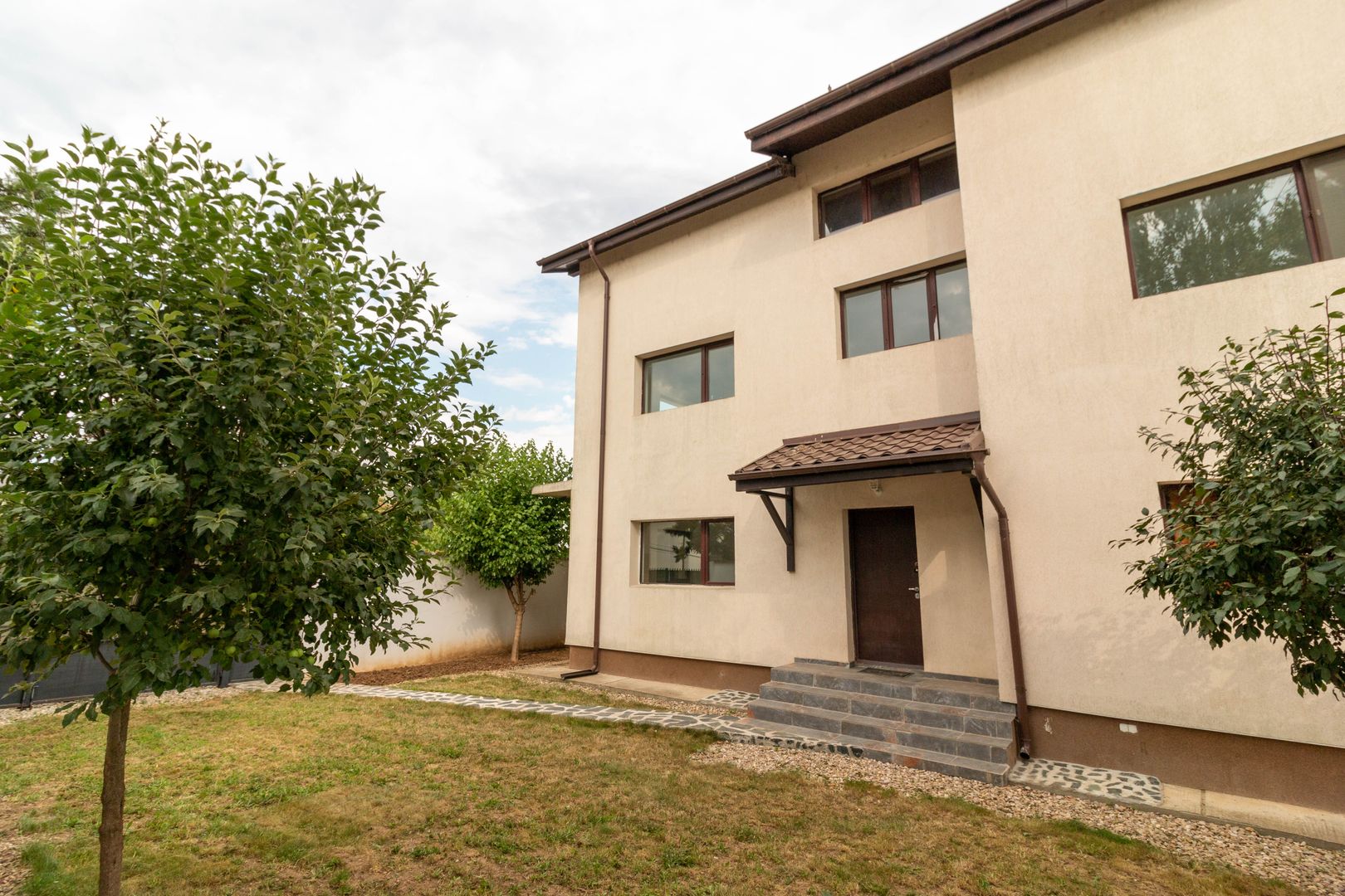 Vila spatioasa de vanzare in Pantelimon zona Padurea Cernica - Mierlei - Poză 34
