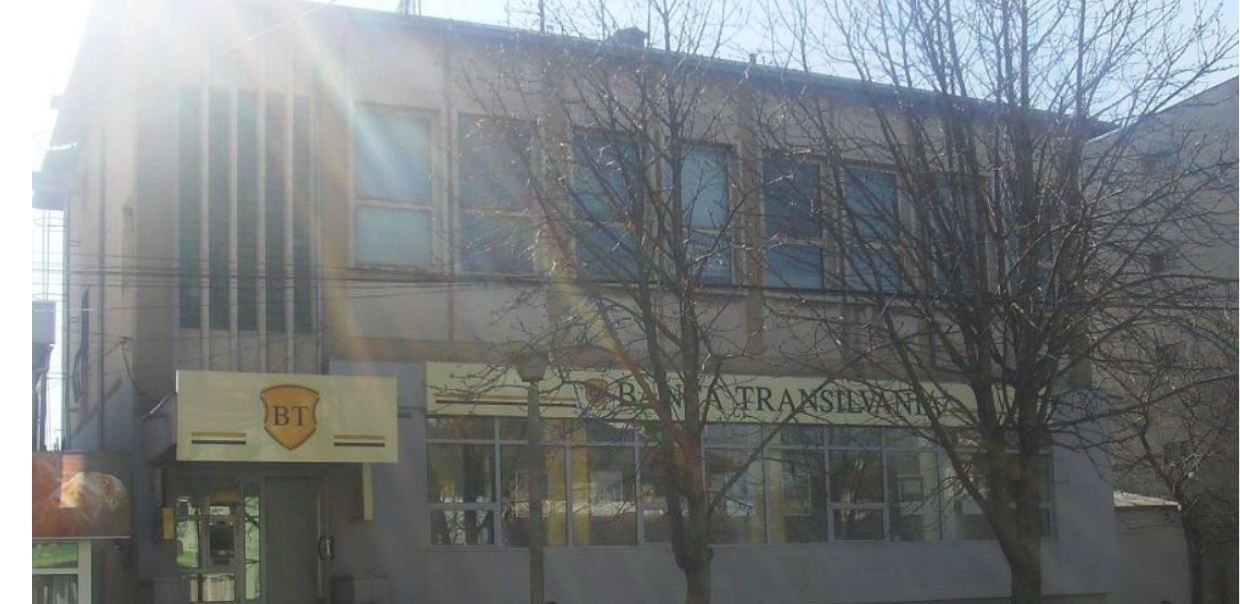 Cladire comerciala/birouri Odobesti - Poză 1