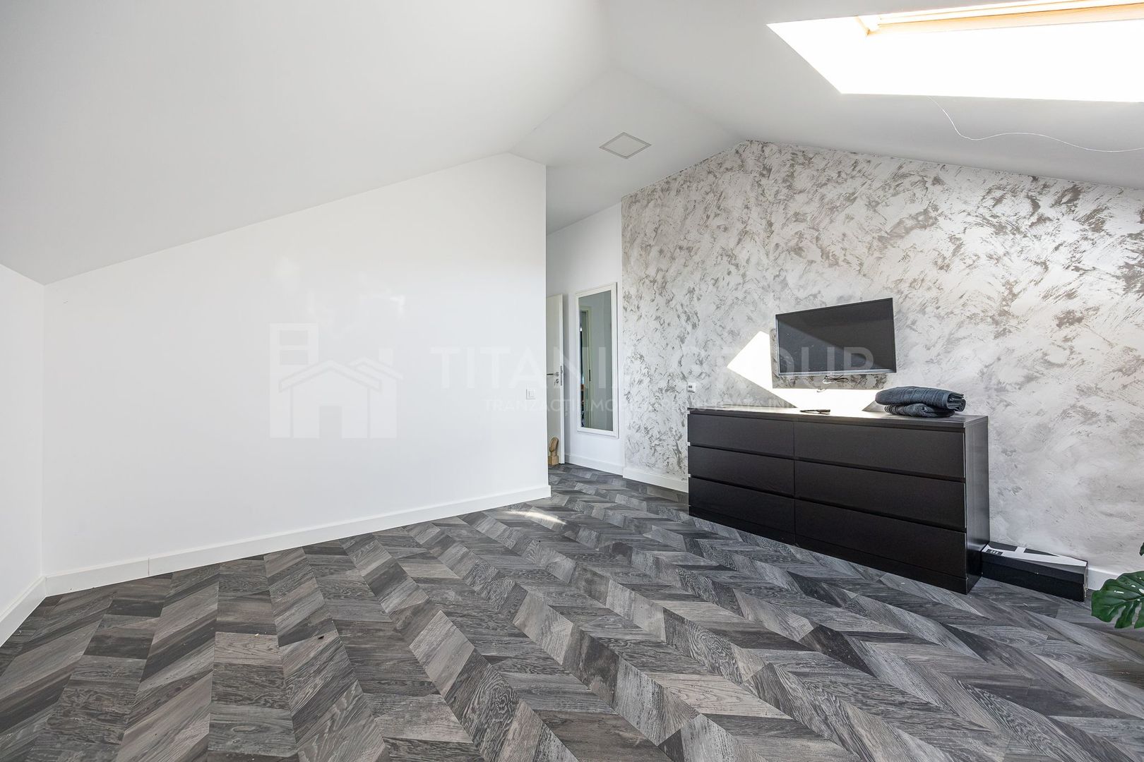 Vila 5 dormitoare | Pensiune | Proprietate versatilă în Marcus, Brașov - Poză 11