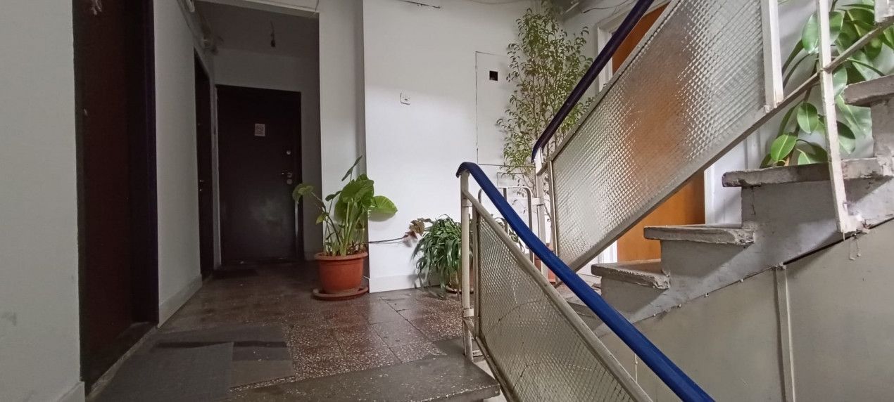 Garsoniera Decom.+Balcon ( pretabil spat.comerc./investitie) PARTER/4 - Poză 8