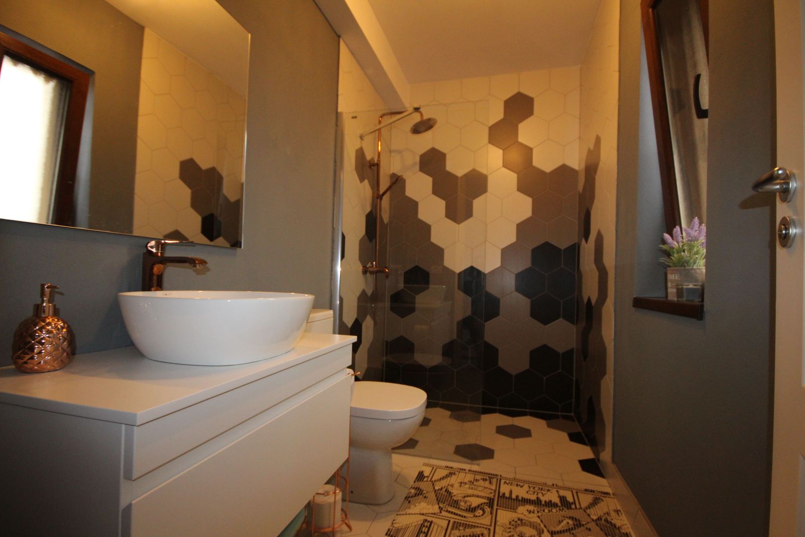 Modern si primitor - Poză 23