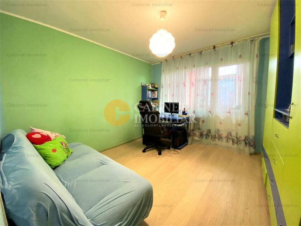 Apartament cu 2 camere decomandat, etaj intermediar in Piata Voievozilor - ACB - Poză 2