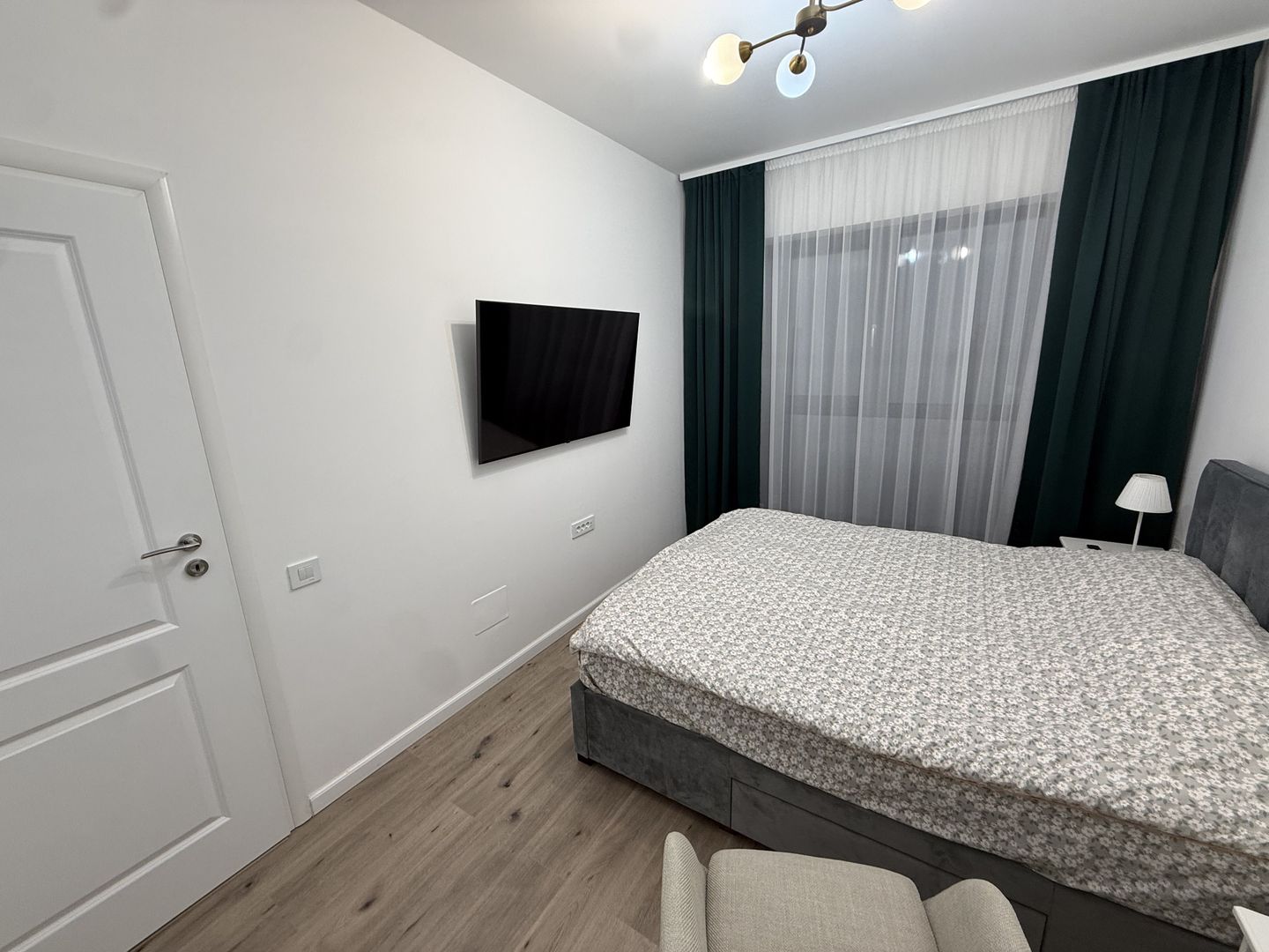 Apartament 2 Camere Exigent Plaza Residence Faza 5 Lujerului + Parcare - Poză 16