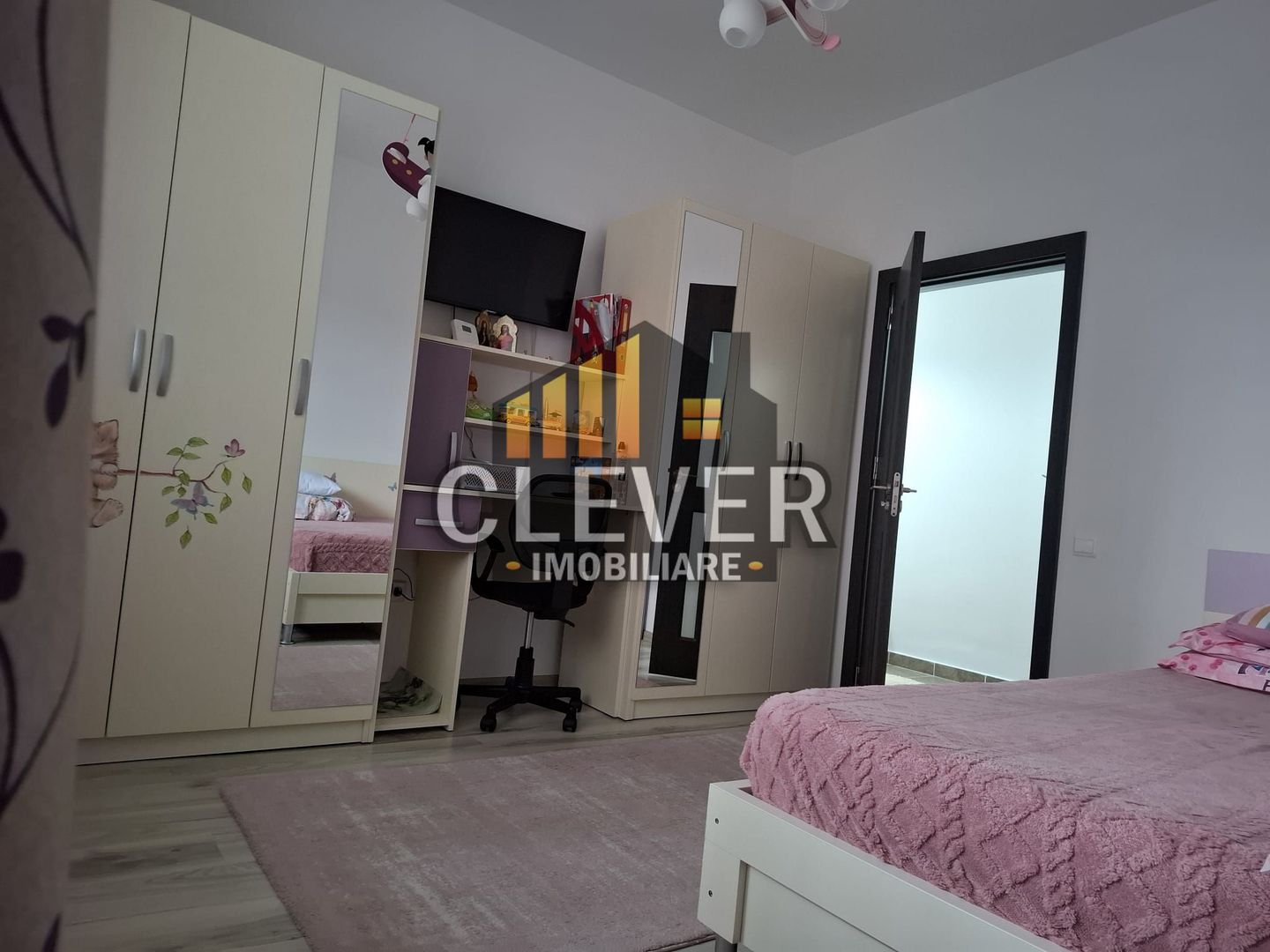 Apartament 2 camere Finalizat Mobilat&Utilat Loc Parcare - Poză 3