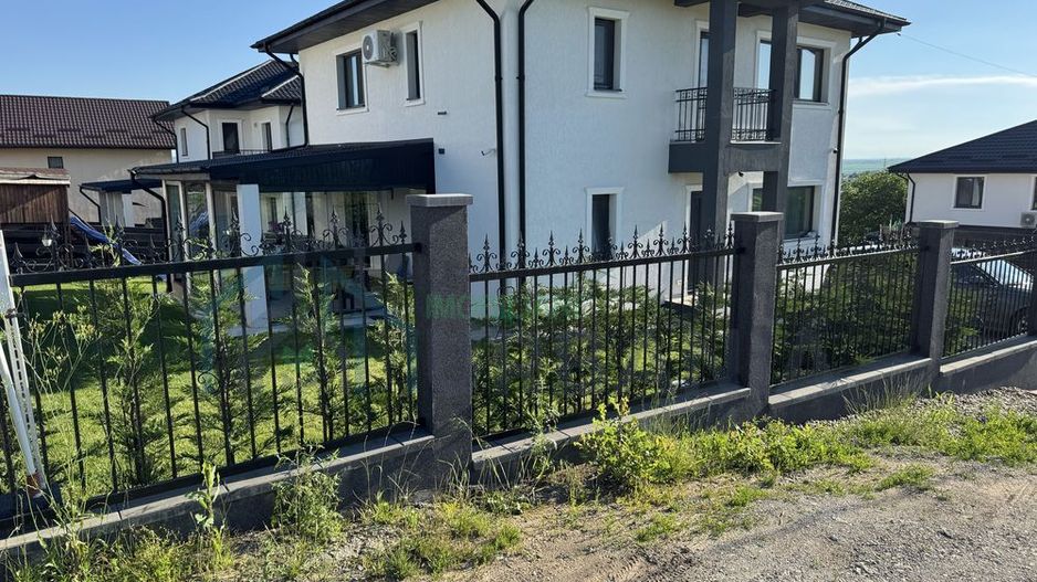 Casă parter+etaj+beci, 550 mp teren, 128 mp utili, Dorobant, comuna Aroneanu - Poză 1