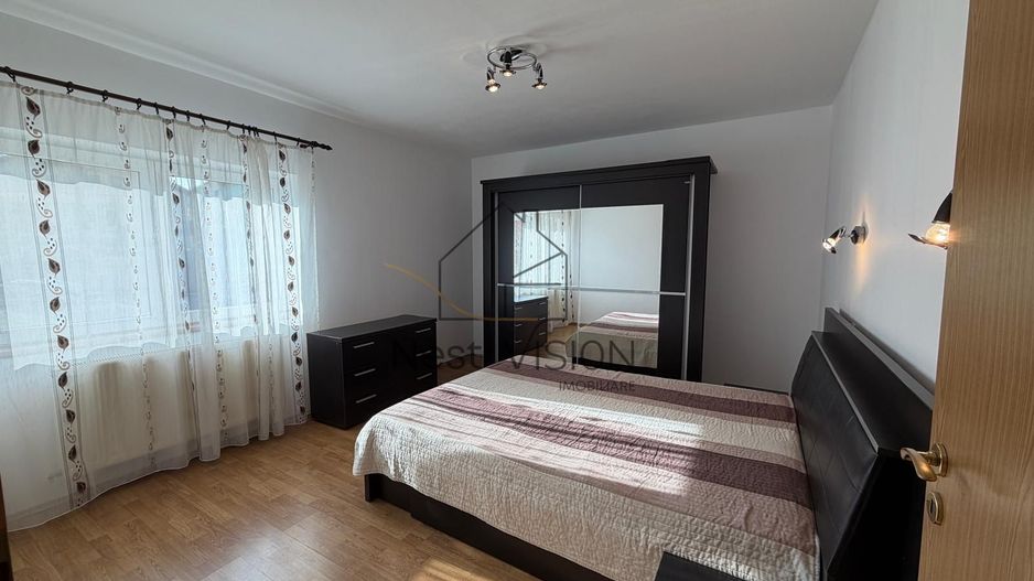 Apartament spațios cu 4 camere cu garaj - zona Ștrand - Poză 9