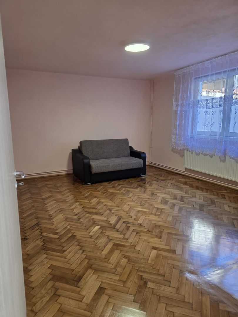 CASA  DE ÎNCHIRIAT 3 CAMERE IDEALA PENTRU SEDIU FIRMA SAU LOCUINTA - Poză 8