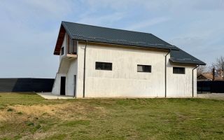 Casă + Garaj Spatios * Direct de la proprietar * Fără Comision * - Poză 1