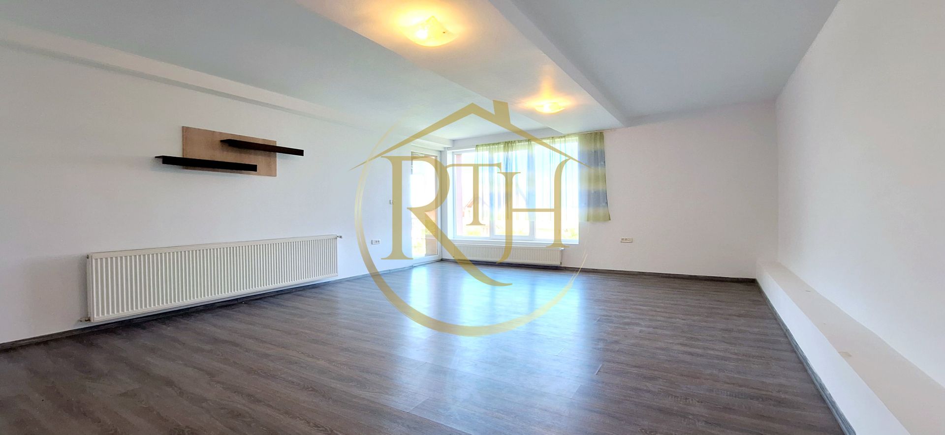Oferim spre inchiriere, Apartament spatios, 4 camere, pentru locuit sau Firme - Poză 6