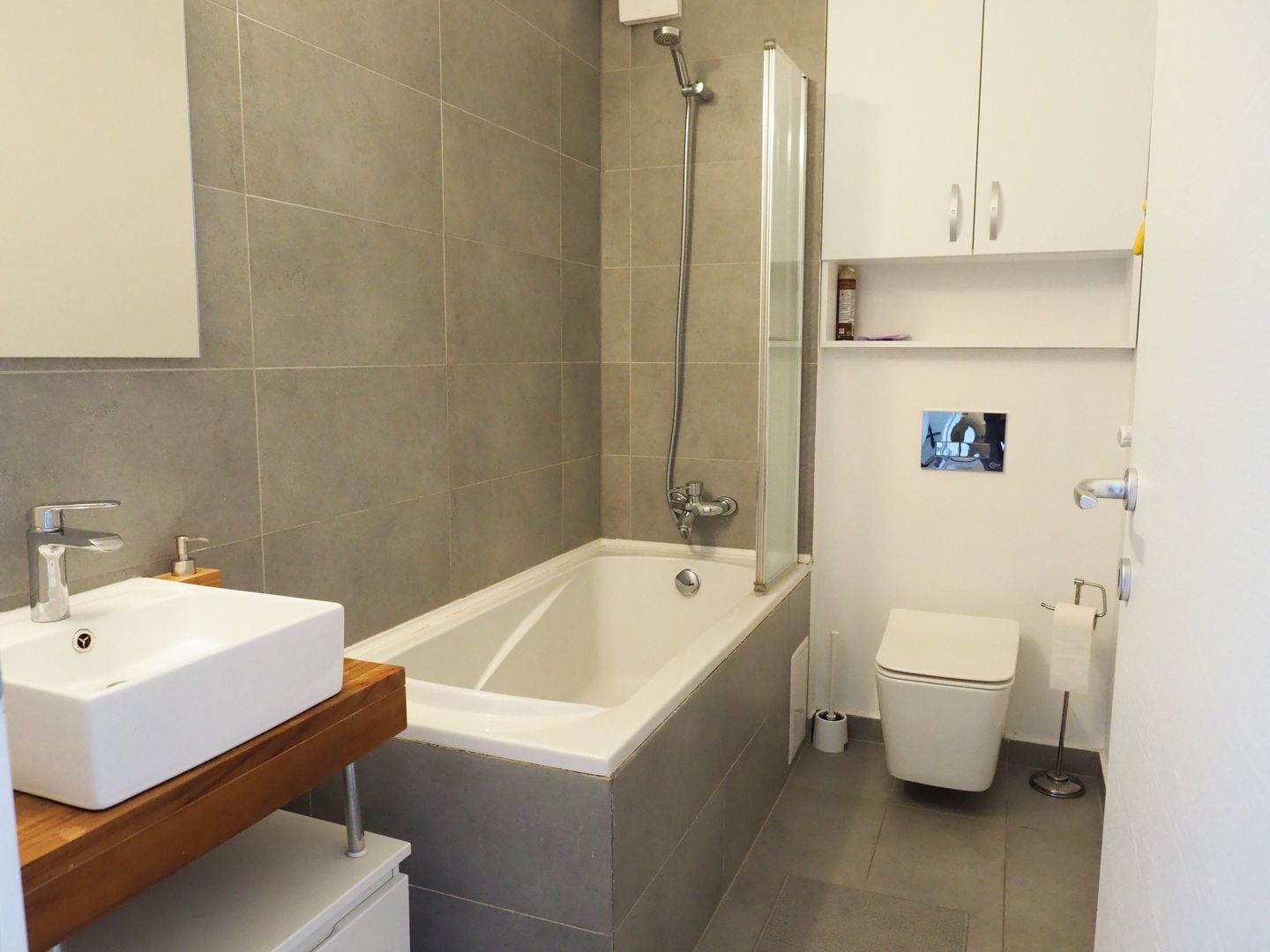 INCHIRIERE 2 CAMERE MOBILAT-UTILAT-PARCARE-ARCADIA-1 MAI-DOMENII - Poză 6