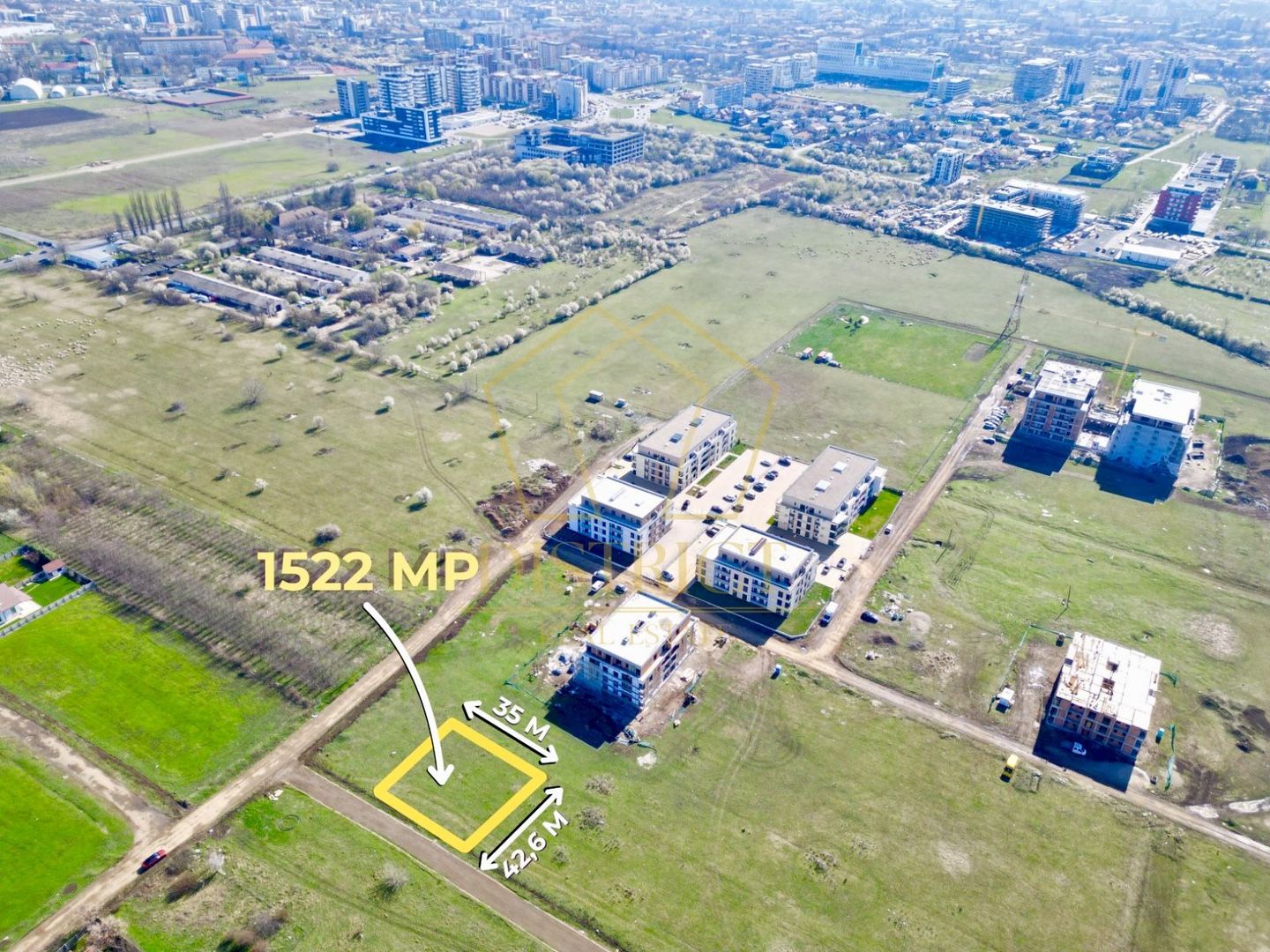 Teren intravilan locuinte colective 1522mp | Torontalului - Poză 1