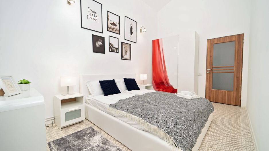 Apartament renovat in cladire istorica - Poză 14