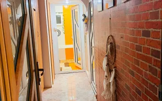Confort inteligent! Apartament transformat in 3 camere, zona 1 Mai - Poză 12