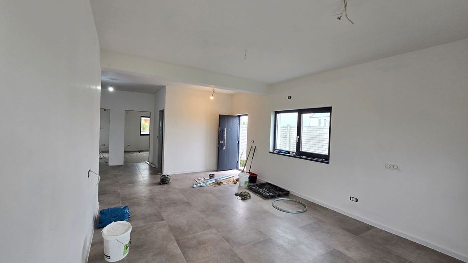 1/2 Duplex pe parter,predare la cheie  , 3 dormitoare, Zona Metro 2, Comision 0% - Poză 4