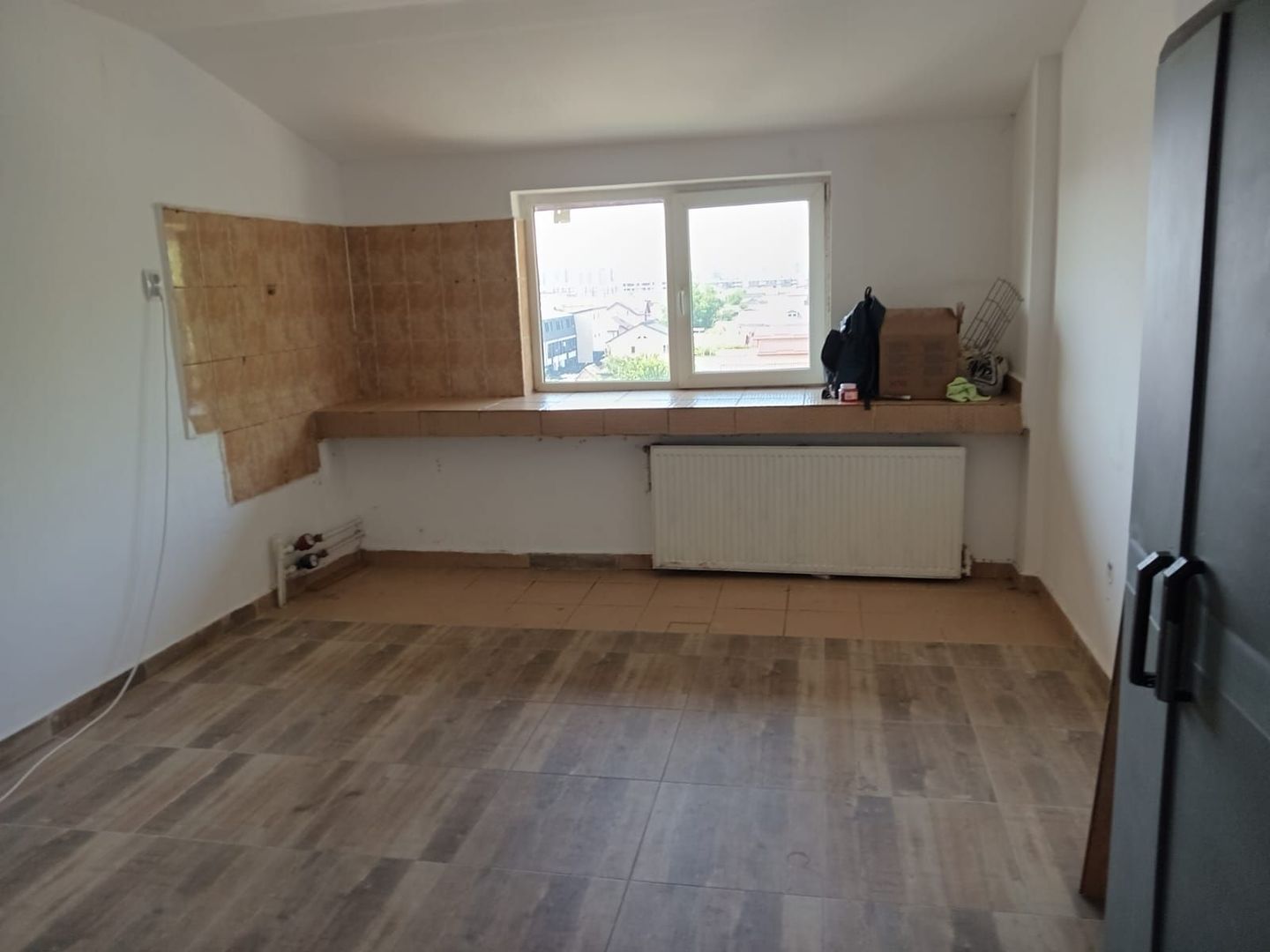 Etaj de inchiriat/ camere+ bai/bucatarie/spalatorie - Poză 25