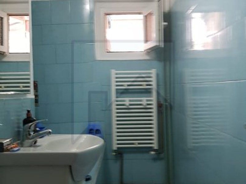 Vanzare apartament 3 camere Rahova - Caporal Ilina - Poză 4