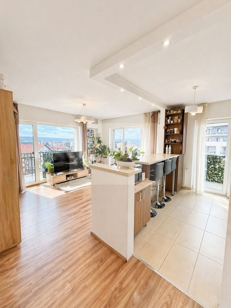 Vânzare apartament 3 camere, 2 băi, parcare, terasă 23 mp, Bună Ziua - Poză 1