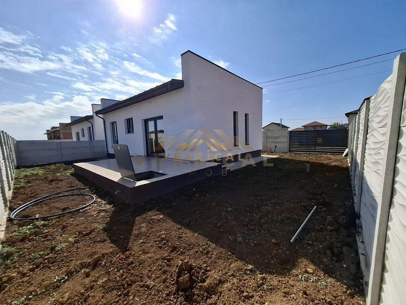 PROMOTIE!!! Casa de vanzare la 3 min de bld principal - Poză 10