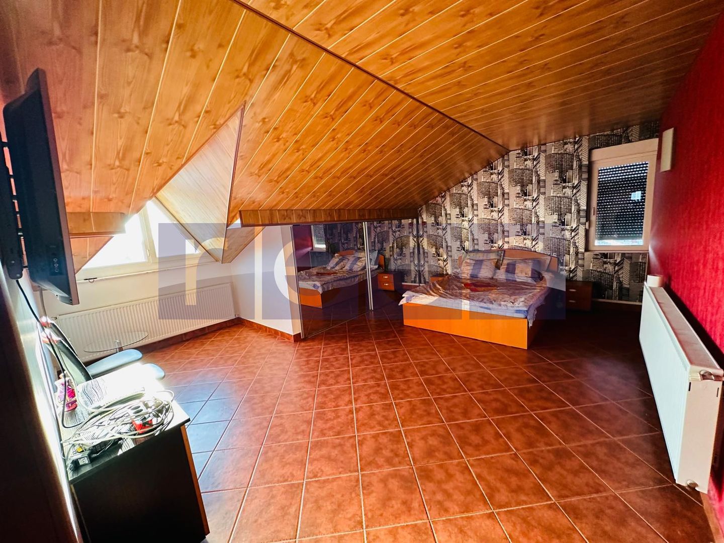 VILA DE VANZARE PE LAC | CREVEDIA | 7 CAMERE - Poză 21